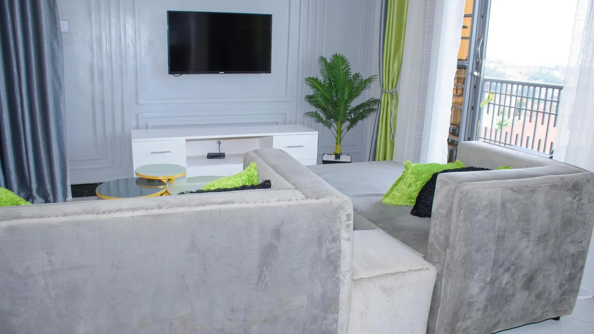 Cozy Residence One, 1 Bedroom Apartment Kyanja Kampala